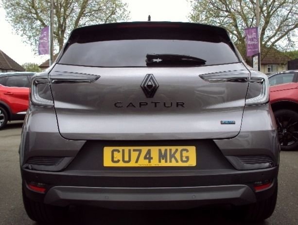 View our RENAULT CAPTUR