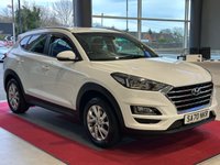 USED 2020 70 HYUNDAI TUCSON 1.6 GDi SE Nav SUV 5dr Petrol Manual Euro 6 (s/s) (132 ps) APPLE CARPLAY, REVERSE CAMERA, LED DAYTIME RUNNING LIGHTS, DUAL CLIMATE  CONTROL, AIR CONDITIONING, CRUISE CONTROL, SPEED LIMITER, ISOFIX, 8 INCH TOUCHSCREEN DISPLAY WITH SAT NAV, 17 INCH ALLOY WHEELS, POLAR WHITE