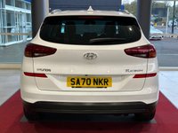 USED 2020 70 HYUNDAI TUCSON 1.6 GDi SE Nav SUV 5dr Petrol Manual Euro 6 (s/s) (132 ps) APPLE CARPLAY, REVERSE CAMERA, LED DAYTIME RUNNING LIGHTS, DUAL CLIMATE  CONTROL, AIR CONDITIONING, CRUISE CONTROL, SPEED LIMITER, ISOFIX, 8 INCH TOUCHSCREEN DISPLAY WITH SAT NAV, 17 INCH ALLOY WHEELS, POLAR WHITE