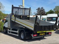 USED 2019 19 IVECO DAILY TIPPER 3.0D HPI 18V Business 70C 3450 2dr Diesel HiMatic MWB Euro 6 (DRW) (180 ps) - TWIN REAR WHEELS - TOOL POD STORAGE - 