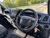 USED 2019 19 IVECO DAILY TIPPER 3.0D HPI 18V Business 70C 3450 2dr Diesel HiMatic MWB Euro 6 (DRW) (180 ps) - TWIN REAR WHEELS - TOOL POD STORAGE - 