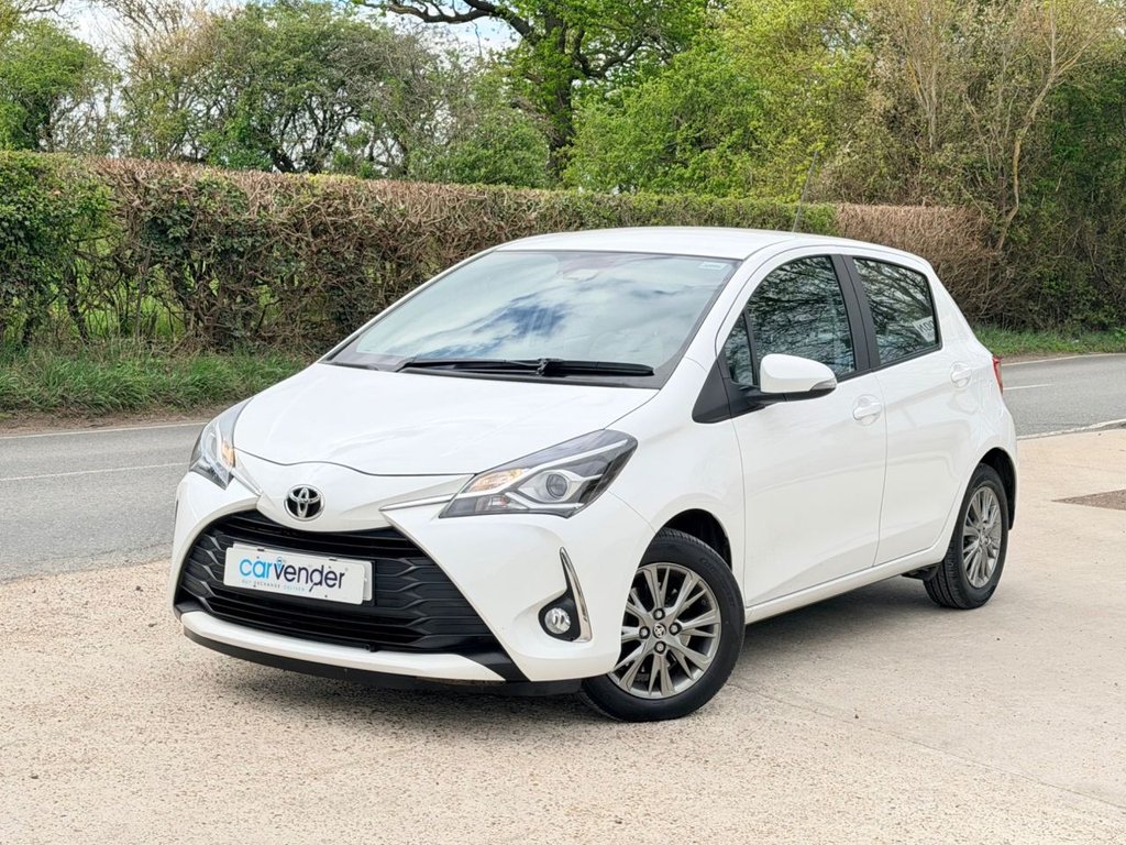 USED 2017 TOYOTA YARIS 1.5 VVT-i Icon Hatchback 5dr Petrol CVT Euro 6 (111 ps) 1 Owner|5 Services|Camera|CRS|&pound;35 Annual Road Tax|