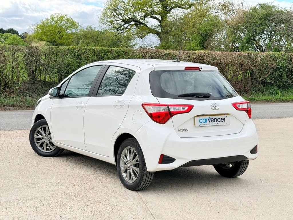 USED 2017 TOYOTA YARIS 1.5 VVT-i Icon Hatchback 5dr Petrol CVT Euro 6 (111 ps) 1 Owner|5 Services|Camera|CRS|&pound;35 Annual Road Tax|
