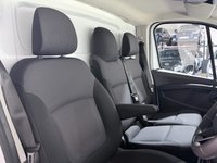 USED 2022 72 RENAULT TRAFIC 2.0 dCi Blue LL30 Business+ Panel Van 5dr Diesel Manual L2 H1 Euro 6 (s/s) (150 ps) 
