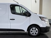 USED 2022 72 RENAULT TRAFIC 2.0 dCi Blue LL30 Business+ Panel Van 5dr Diesel Manual L2 H1 Euro 6 (s/s) (150 ps) 