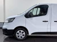 USED 2022 72 RENAULT TRAFIC 2.0 dCi Blue LL30 Business+ Panel Van 5dr Diesel Manual L2 H1 Euro 6 (s/s) (150 ps) 