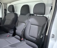 USED 2022 72 RENAULT TRAFIC 2.0 dCi Blue LL30 Business+ Panel Van 5dr Diesel Manual L2 H1 Euro 6 (s/s) (150 ps) 
