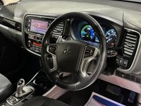 USED 2018 68 MITSUBISHI OUTLANDER 2.4h TwinMotor 13.8kWh Juro SUV 5dr Petrol Plug-in Hybrid CVT 4WD Euro 6 (s/s) (209 ps) 