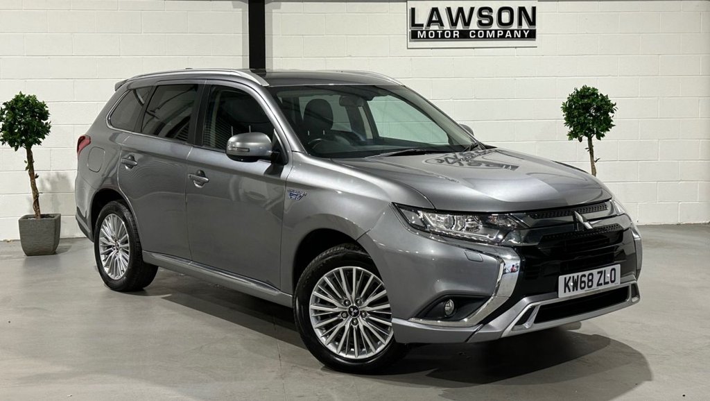 USED 2018 68 MITSUBISHI OUTLANDER 2.4h TwinMotor 13.8kWh Juro SUV 5dr Petrol Plug-in Hybrid CVT 4WD Euro 6 (s/s) (209 ps) 