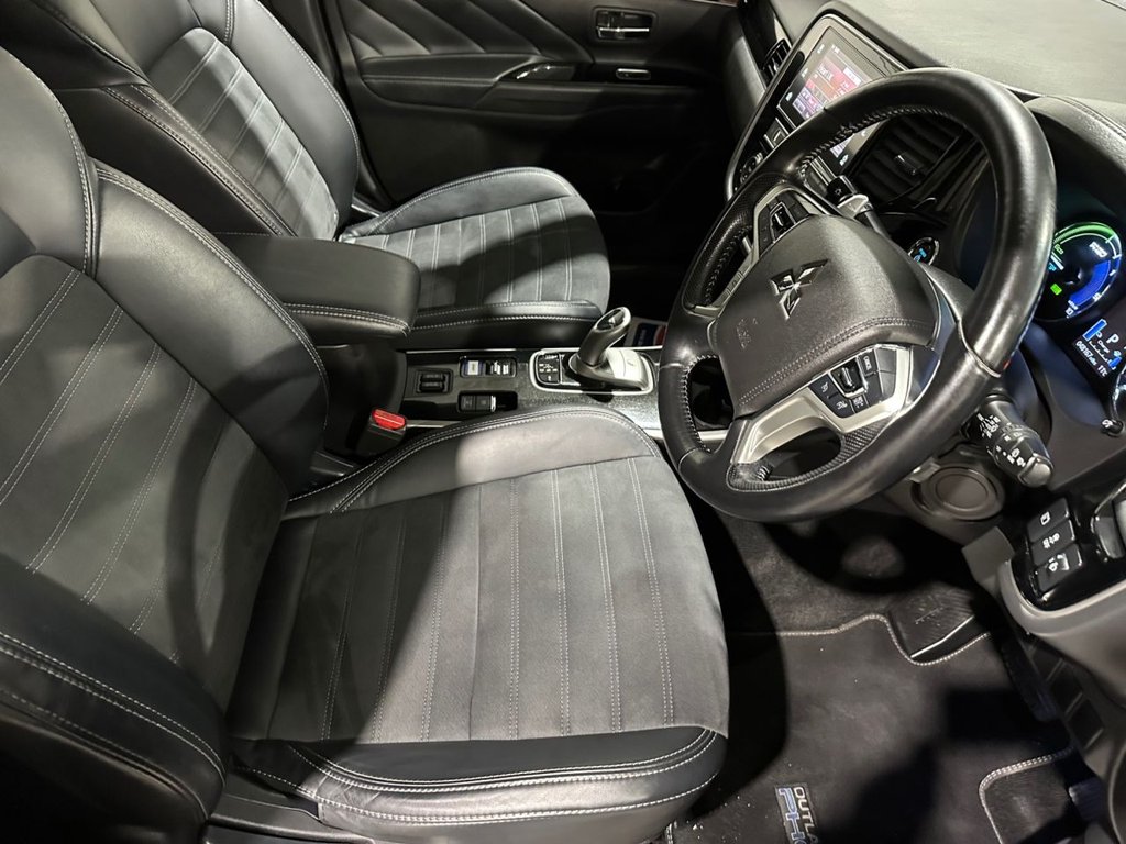 USED 2018 68 MITSUBISHI OUTLANDER 2.4h TwinMotor 13.8kWh Juro SUV 5dr Petrol Plug-in Hybrid CVT 4WD Euro 6 (s/s) (209 ps) 