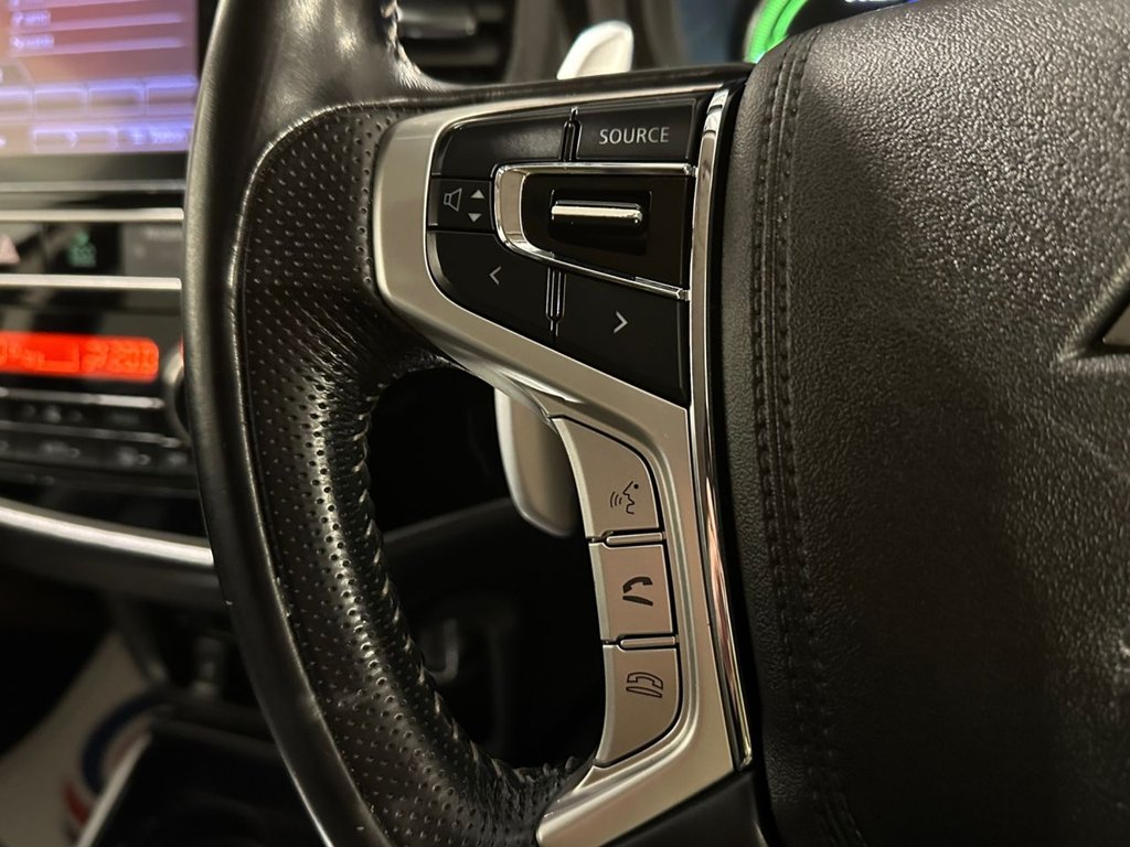 USED 2018 68 MITSUBISHI OUTLANDER 2.4h TwinMotor 13.8kWh Juro SUV 5dr Petrol Plug-in Hybrid CVT 4WD Euro 6 (s/s) (209 ps) 