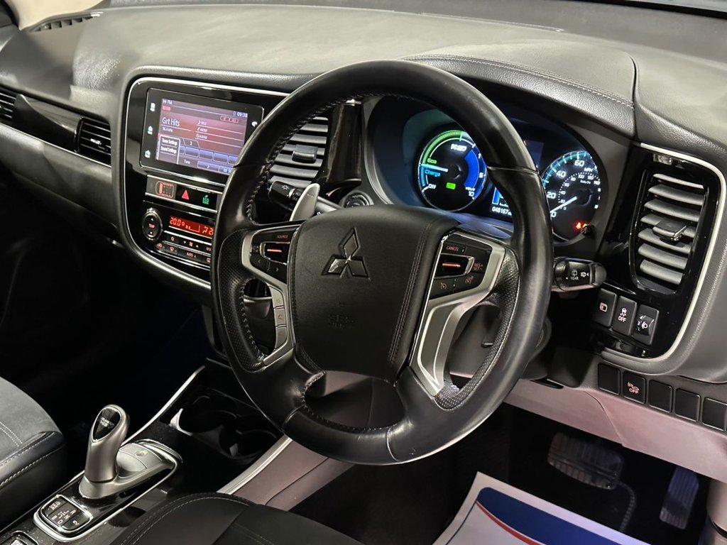 USED 2018 68 MITSUBISHI OUTLANDER 2.4h TwinMotor 13.8kWh Juro SUV 5dr Petrol Plug-in Hybrid CVT 4WD Euro 6 (s/s) (209 ps) 