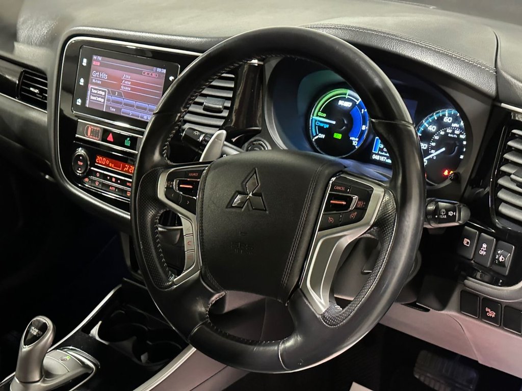 USED 2018 68 MITSUBISHI OUTLANDER 2.4h TwinMotor 13.8kWh Juro SUV 5dr Petrol Plug-in Hybrid CVT 4WD Euro 6 (s/s) (209 ps) 