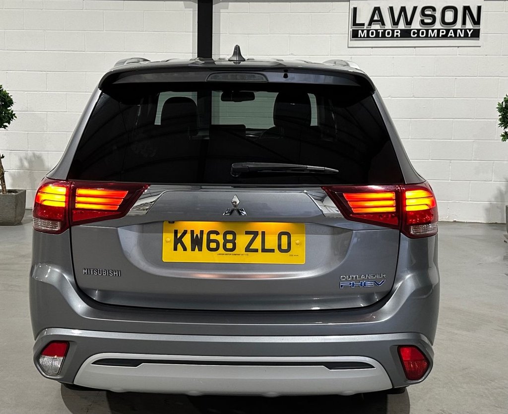 USED 2018 68 MITSUBISHI OUTLANDER 2.4h TwinMotor 13.8kWh Juro SUV 5dr Petrol Plug-in Hybrid CVT 4WD Euro 6 (s/s) (209 ps) 