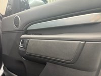 USED 2019 69 LAND ROVER DISCOVERY 3.0 SD V6 Landmark Edition SUV 5dr Diesel Auto 4WD Euro 6 (s/s) (306 ps) Complementary 6 Months RAC Warranty and 12 Months RAC Breakdown Cover Also Receive a Full MOT With All Advisory Work Completed, Fresh Engine Service and RAC Multipoint Check Before Collection/Delivery