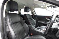 USED 2018 68 JAGUAR XF 2.0i Portfolio GPF Sportbrake 5dr Petrol Auto Euro 6 (s/s) (250 ps) FULL HISTORY+NAV+HEATED SEATS