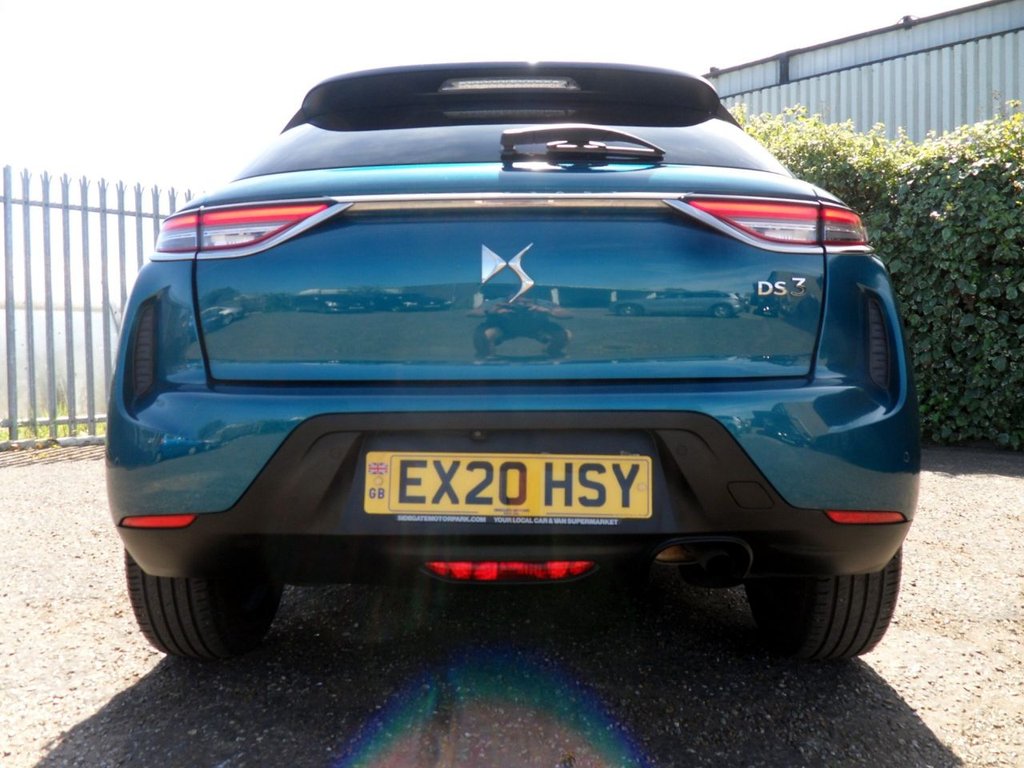 USED 2020 20 DS AUTOMOBILES DS 3 CROSSBACK 1.2 PureTech Prestige Crossback 5dr Petrol Manual Euro 6 (s/s) (100 ps) Millennium Blue - Onyx Black Roof