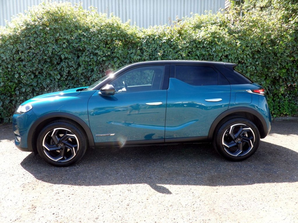 USED 2020 20 DS AUTOMOBILES DS 3 CROSSBACK 1.2 PureTech Prestige Crossback 5dr Petrol Manual Euro 6 (s/s) (100 ps) Millennium Blue - Onyx Black Roof
