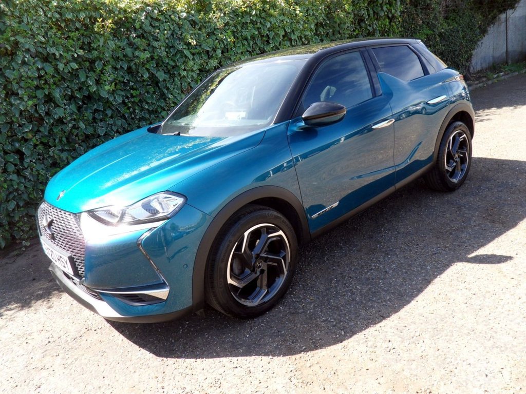 USED 2020 20 DS AUTOMOBILES DS 3 CROSSBACK 1.2 PureTech Prestige Crossback 5dr Petrol Manual Euro 6 (s/s) (100 ps) Millennium Blue - Onyx Black Roof