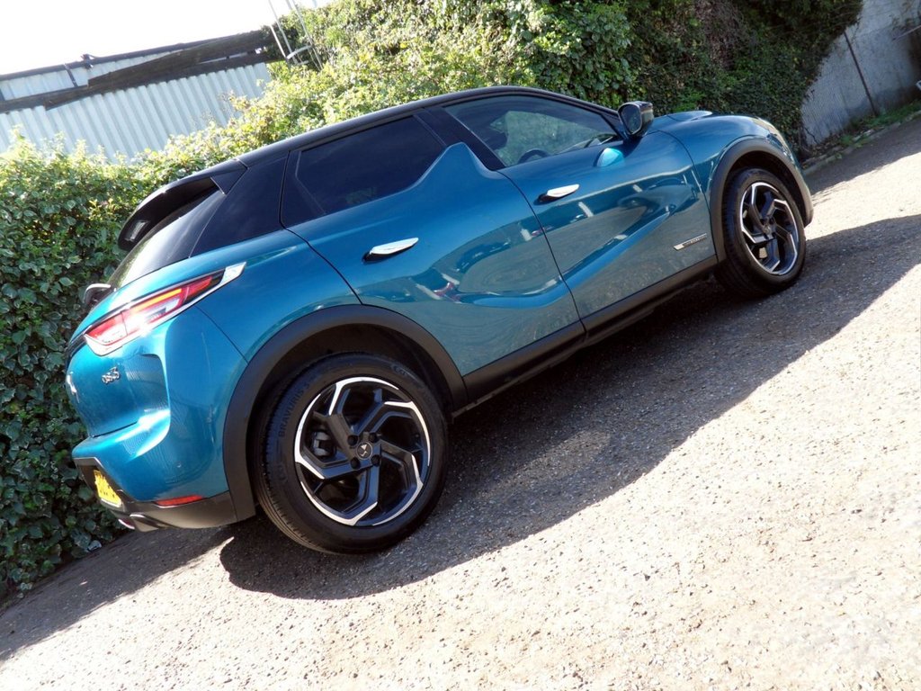 USED 2020 20 DS AUTOMOBILES DS 3 CROSSBACK 1.2 PureTech Prestige Crossback 5dr Petrol Manual Euro 6 (s/s) (100 ps) Millennium Blue - Onyx Black Roof
