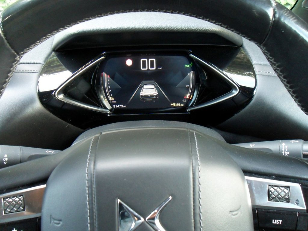 USED 2020 20 DS AUTOMOBILES DS 3 CROSSBACK 1.2 PureTech Prestige Crossback 5dr Petrol Manual Euro 6 (s/s) (100 ps) Millennium Blue - Onyx Black Roof