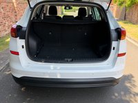 USED 2019 19 HYUNDAI TUCSON 1.6 GDi SE Nav SUV 5dr Petrol Manual Euro 6 (s/s) (132 ps) 3 OWNERS, FULL SERVICE HISTORY, 8 SERVICES, 1YR MOT, NAV, ALLOYS, DUAL CLIMATE, BLUETOOTH, CRUISE, REAR CAMERA, DAB RADIO CD, E/WINDOWS, R/LOCKING, FREE WARRANTY, FINANCE AVAILABLE, HPI CLEAR, PART EXCHANGE WELCOME,