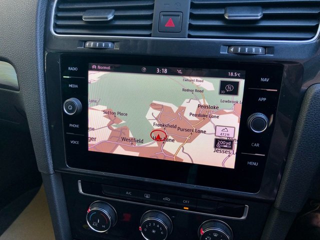 View our VOLKSWAGEN GOLF