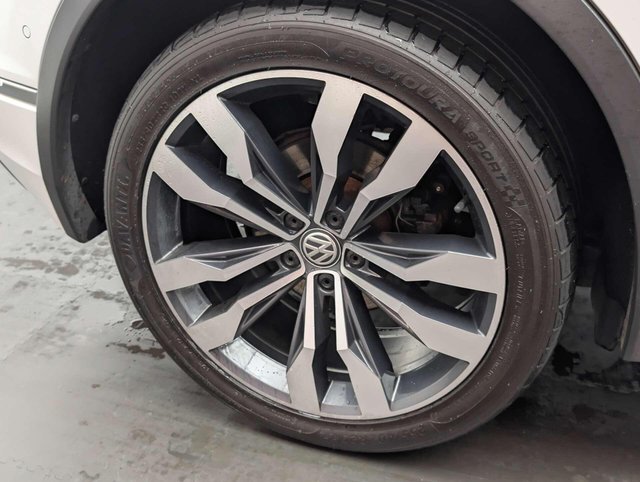 USED 2020 70 VOLKSWAGEN TIGUAN 2.0 Tiguan R-Line Tech TDI 5dr CLICK & COLLECT/ HOME DELIVERY
