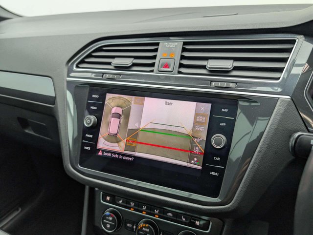 USED 2020 70 VOLKSWAGEN TIGUAN 2.0 Tiguan R-Line Tech TDI 5dr CLICK & COLLECT/ HOME DELIVERY