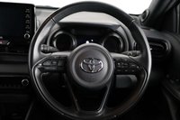 USED 2022 22 TOYOTA YARIS 1.5 VVT-h Dynamic E-CVT Euro 6 (s/s) 5dr 1 OWNER, CAMERA, SENSORS
