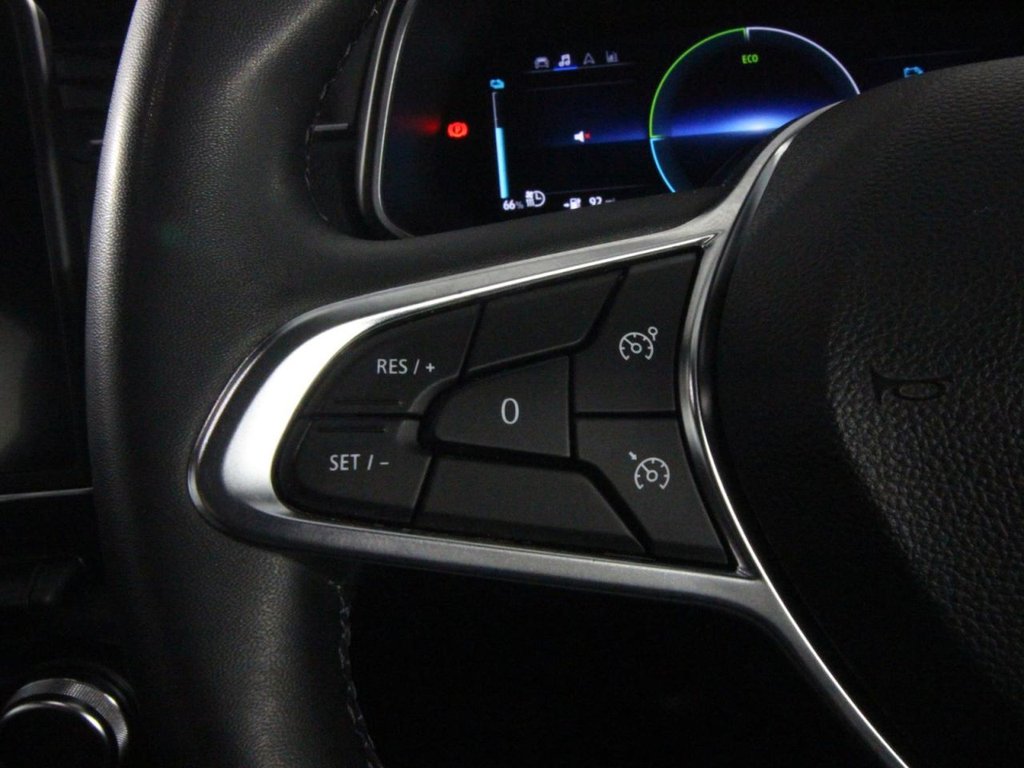 USED 2021 21 RENAULT ZOE R135 EV50 52kWh Iconic Hatchback 5dr Electric Auto (Rapid Charge) (134 bhp) 