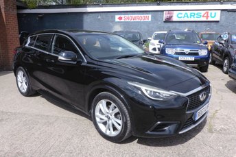2017 INFINITI Q30