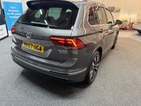 USED 2017 67 VOLKSWAGEN TIGUAN 2.0 TDI R-LINE 4-MOTION 1 OWNER FVWSH ULEZ/COMPLIANT  ALL OUR CARS COME WITH 2 KEYS  FULL SERVICE FULL MOT WARRANTY  DETAILED VALET