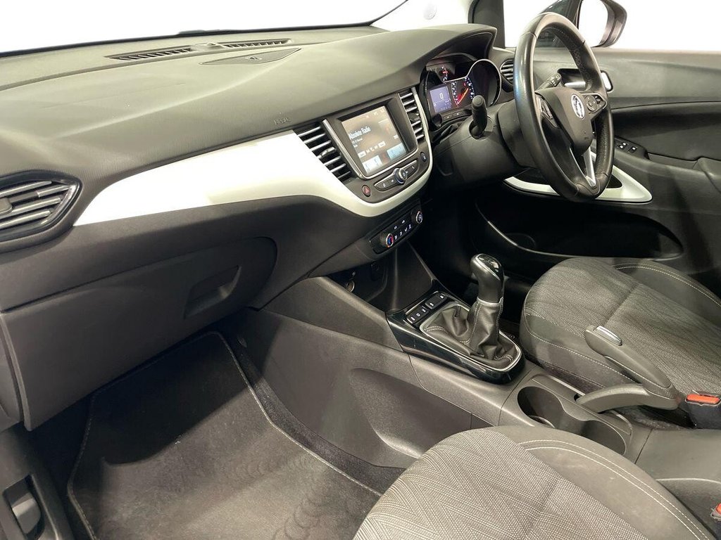 USED 2020 70 VAUXHALL CROSSLAND X 1.2 Griffin SUV 5dr Petrol Manual Euro 6 (s/s) (83 ps) air conditioning