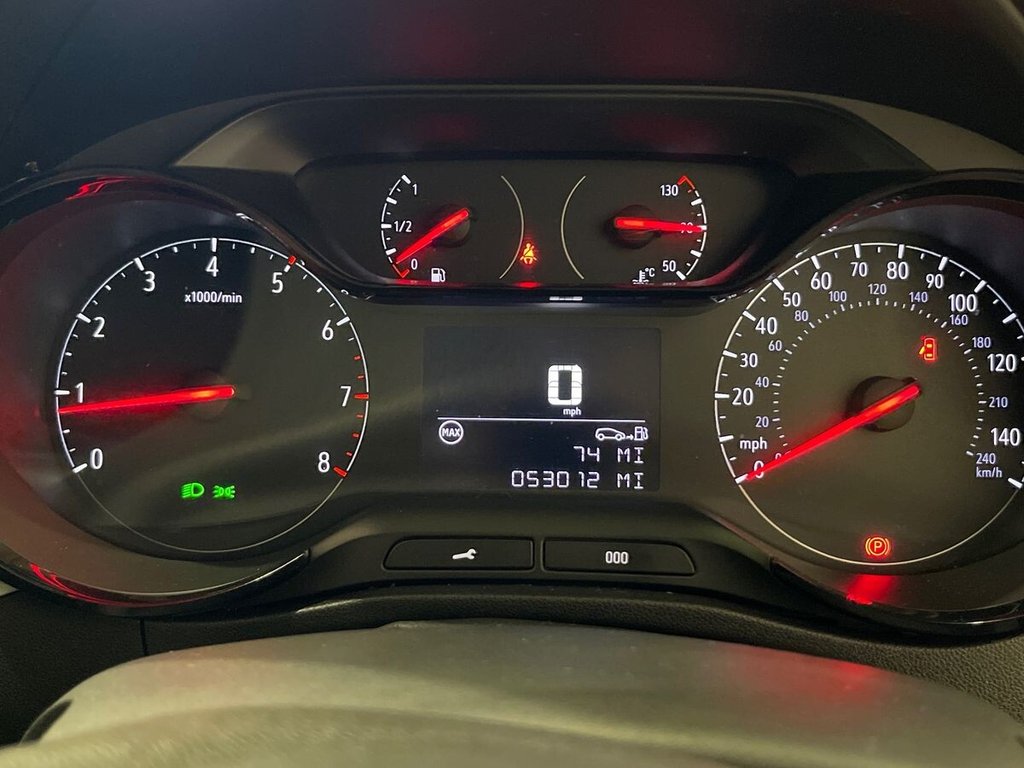USED 2020 70 VAUXHALL CROSSLAND X 1.2 Griffin SUV 5dr Petrol Manual Euro 6 (s/s) (83 ps) air conditioning