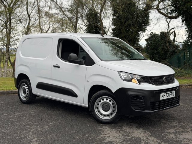 View our PEUGEOT PARTNER