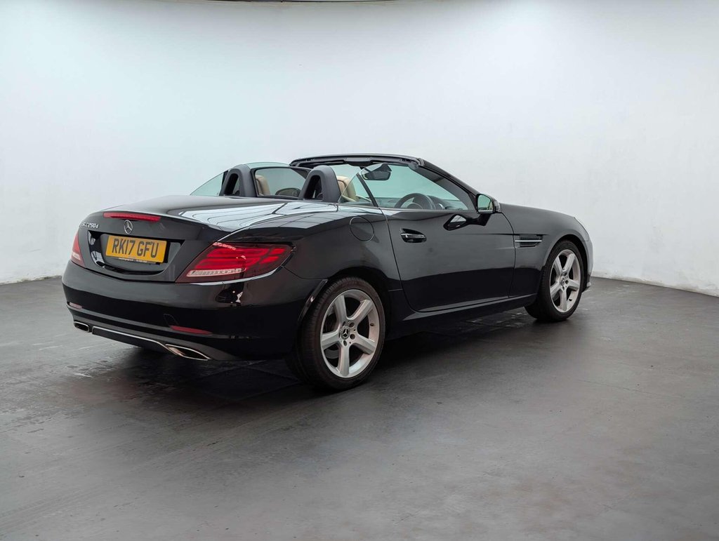 Used 2017 17 MERCEDES-BENZ SLC 2.1 SLC 250 D Sport Auto 2dr CLICK & COLLECT/ HOME DELIVERY