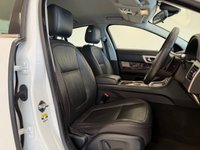 USED 2010 60 JAGUAR XF 3.0 V6 Luxury Saloon 4dr Petrol Auto Euro 4 (238 ps) BLACK LEATHER, SATELLITE NAVIGATION, CLIMATE CONTROL, FRONT & REAR PARKING SENSORS, WOOD TRIM, PARKING CAMERA, PADDLE SHIFT, MULTI FUNCTION STEERING WHEEL, CRUISE CONTROL, ALLOY WHEELS, DAB