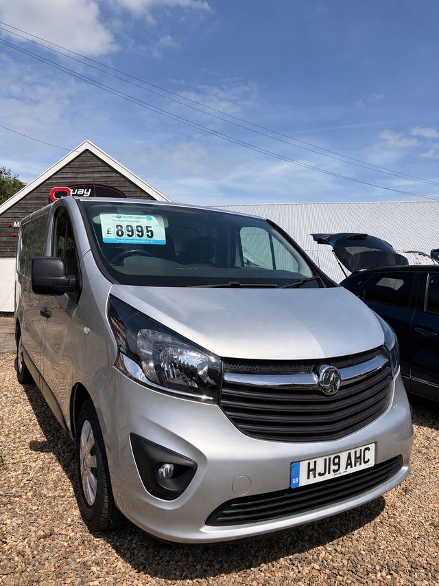 View our VAUXHALL VIVARO
