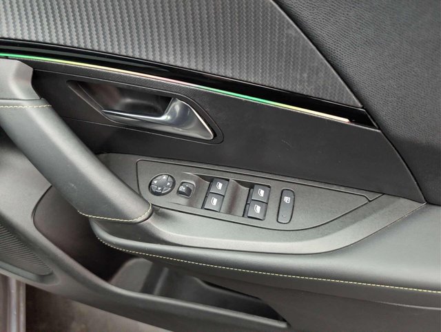 USED 2021 21 PEUGEOT 2008 2008 GT Premium EV 5dr CLICK & COLLECT/ HOME DELIVERY