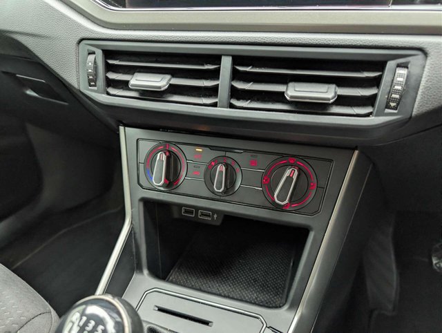 USED 2019 19 VOLKSWAGEN POLO 1.0 Polo SE Evo 5dr CLICK & COLLECT/ HOME DELIVERY