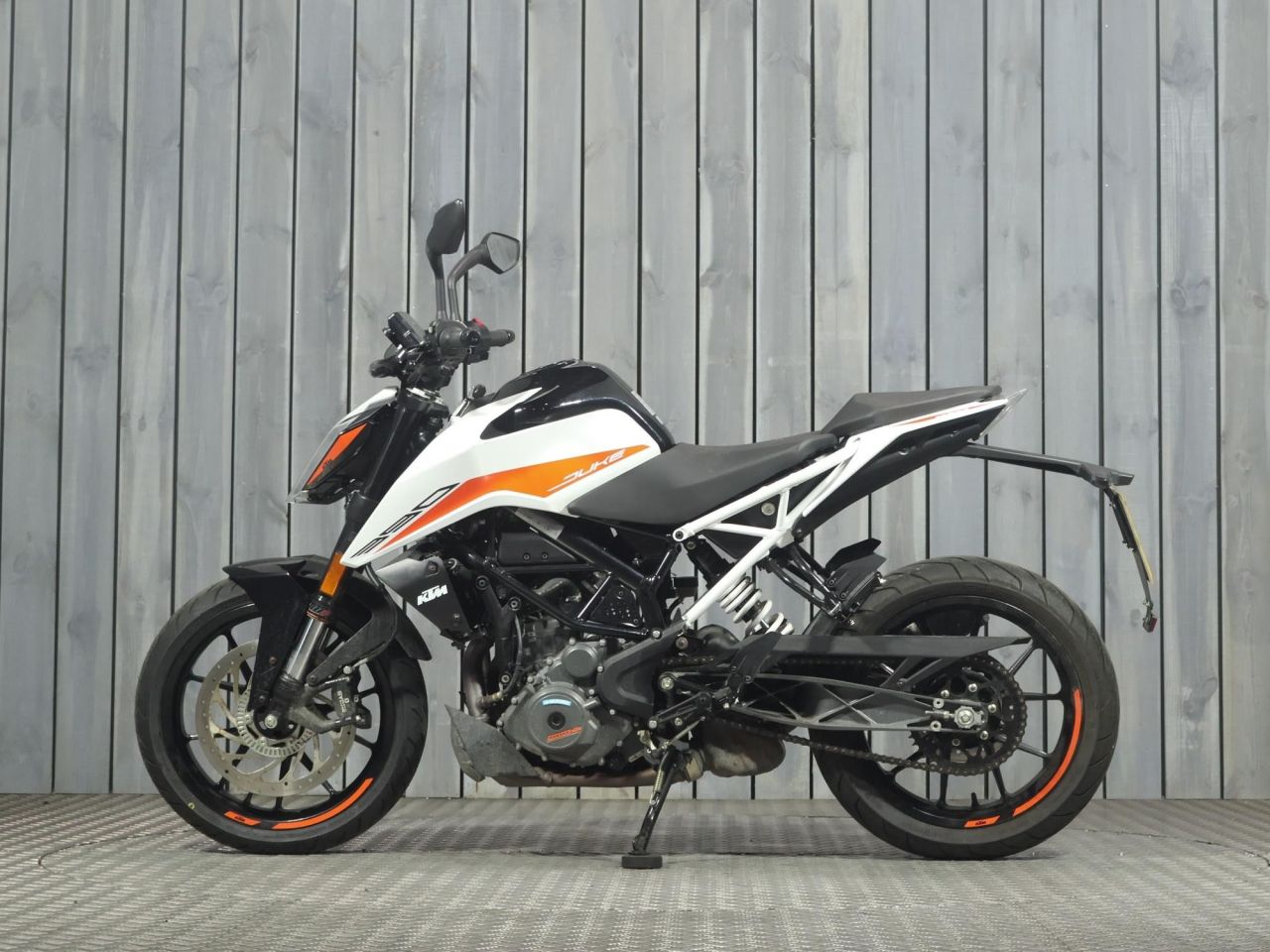 KTM 390 DUKE