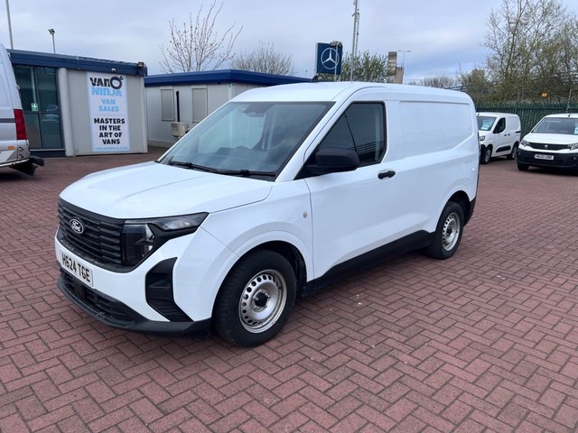 View our FORD TRANSIT COURIER
