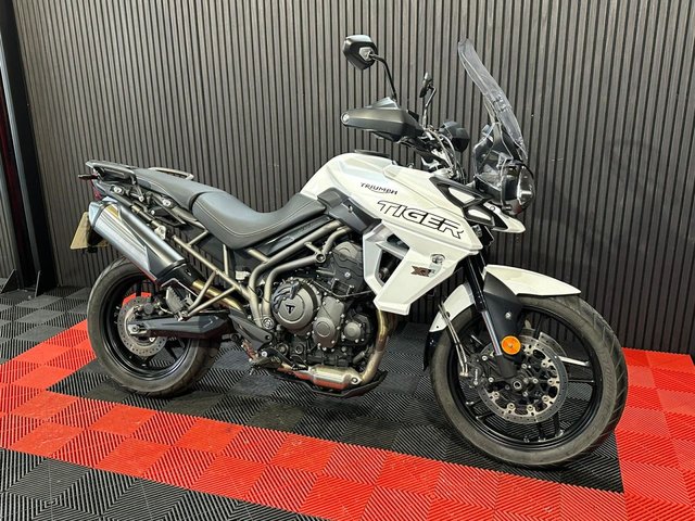 View our TRIUMPH TIGER 800