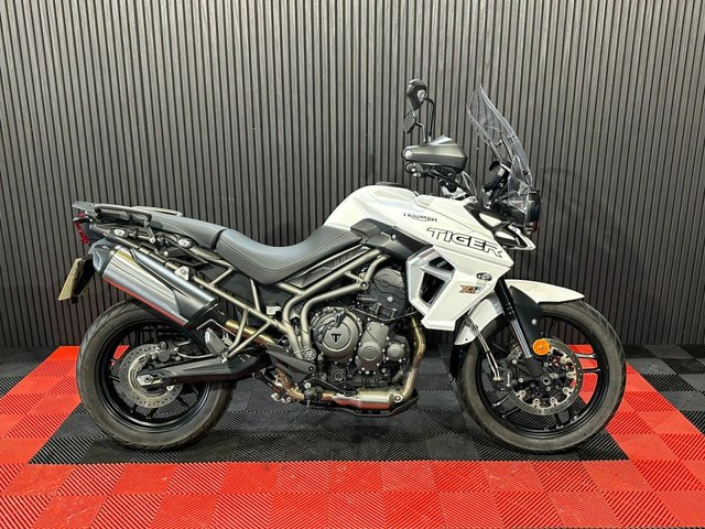 View our TRIUMPH TIGER 800