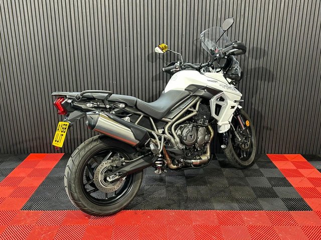 View our TRIUMPH TIGER 800