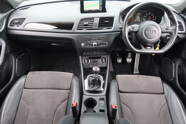 View our AUDI Q3