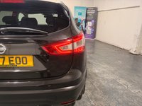 USED 2017 17 NISSAN QASHQAI 1.6 dCi Tekna SUV 5dr Diesel Manual 4WD Euro 6 (s/s) (130 ps) Great Service History-2 Keys-Sat Nav-360 Cameras