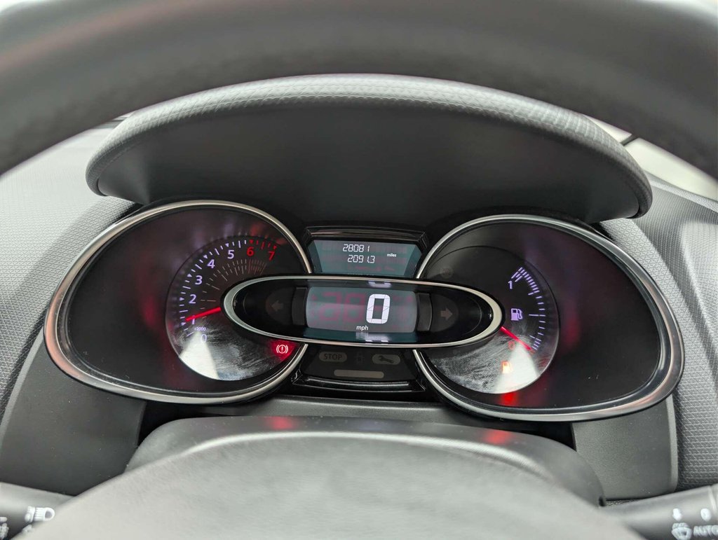Used 2019 19 RENAULT CLIO 0.9 Clio GT Line TCe 5dr CLICK & COLLECT/ HOME DELIVERY