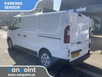 USED 2025 75 RENAULT Trafic E-Tech SL30 52kWh Advance Panel Van 5dr Electric Auto L1 H1 (122 ps) Deliver Miles 